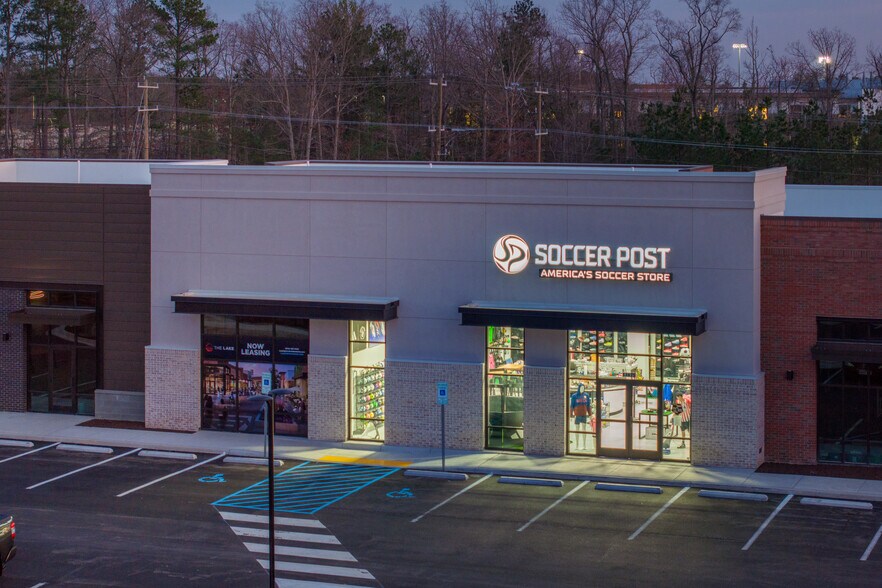 More Photos Of 13657-13687 Lake Eloise Loop, Midlothian Unknown For Lease