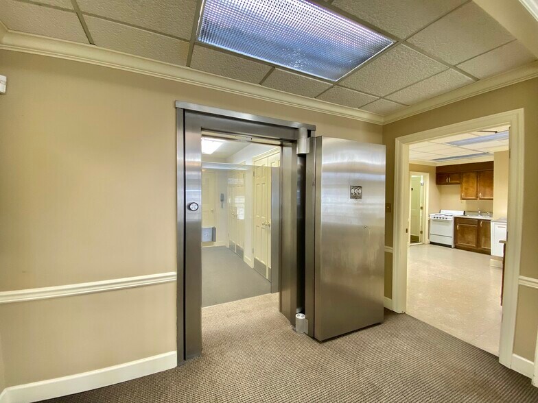 More Photos Of 5053 Main Dr, New Hope Office For Sale