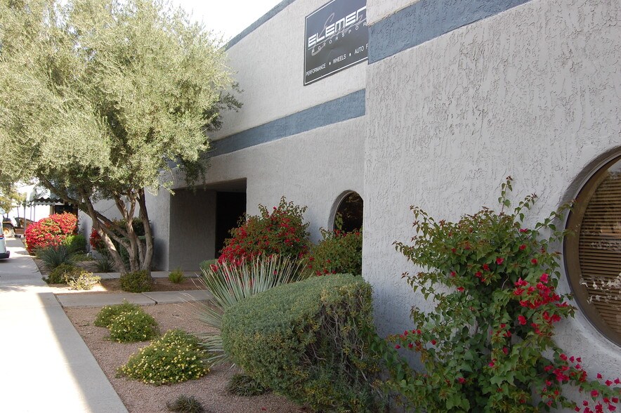 Primary Photo Of 1741-1749 S Holbrook Ln, Tempe Warehouse For Lease