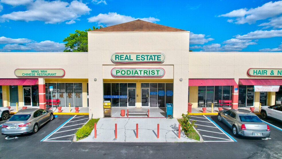 More Photos Of 7118-7170 N Nob Hill Rd, Tamarac General Retail For Lease