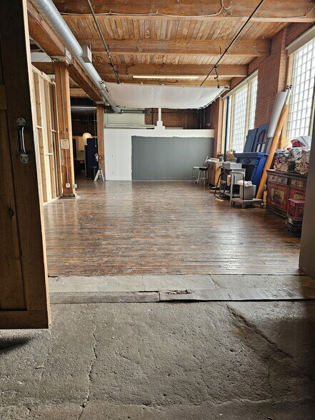 More Photos Of 3907 Perkins Ave, Cleveland Office For Sale