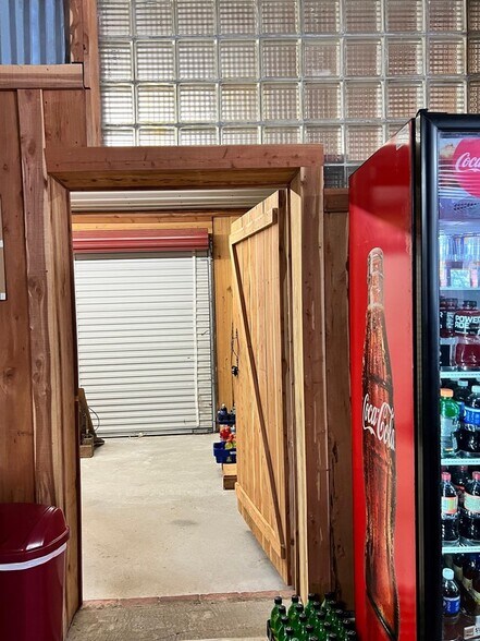 More Photos Of 5661 County Road 114, Brundidge General Retail For Sale