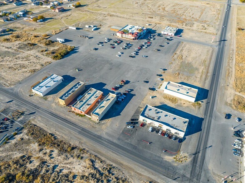 More Photos Of 1700 S Pahrump Valley Blvd, Pahrump Storefront For Sale