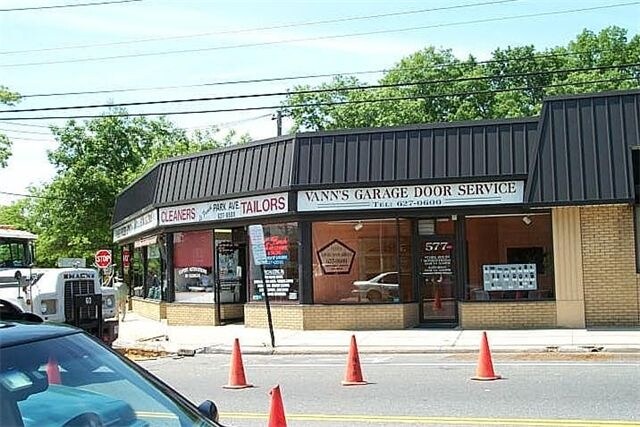 More Photos Of 565-577 Plandome Rd, Manhasset Storefront For Lease