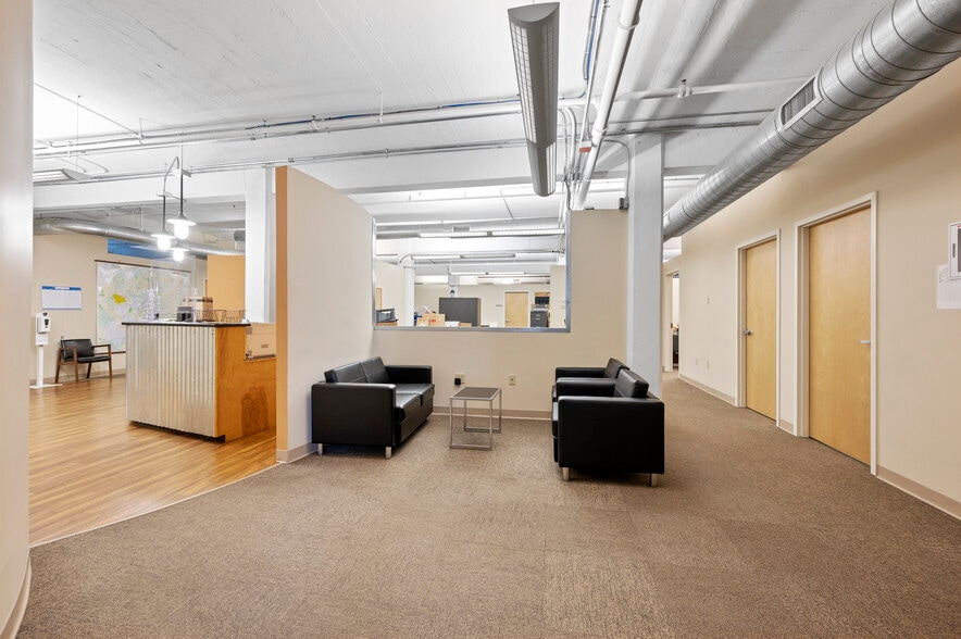 More Photos Of 2828-2840 Liberty Ave, Pittsburgh Office For Lease