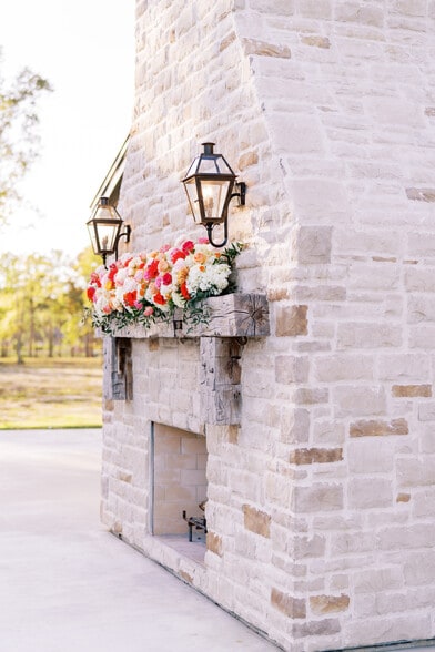 More Photos Of 6644 TX-61, Anahuac Theater Concert Hall For Sale