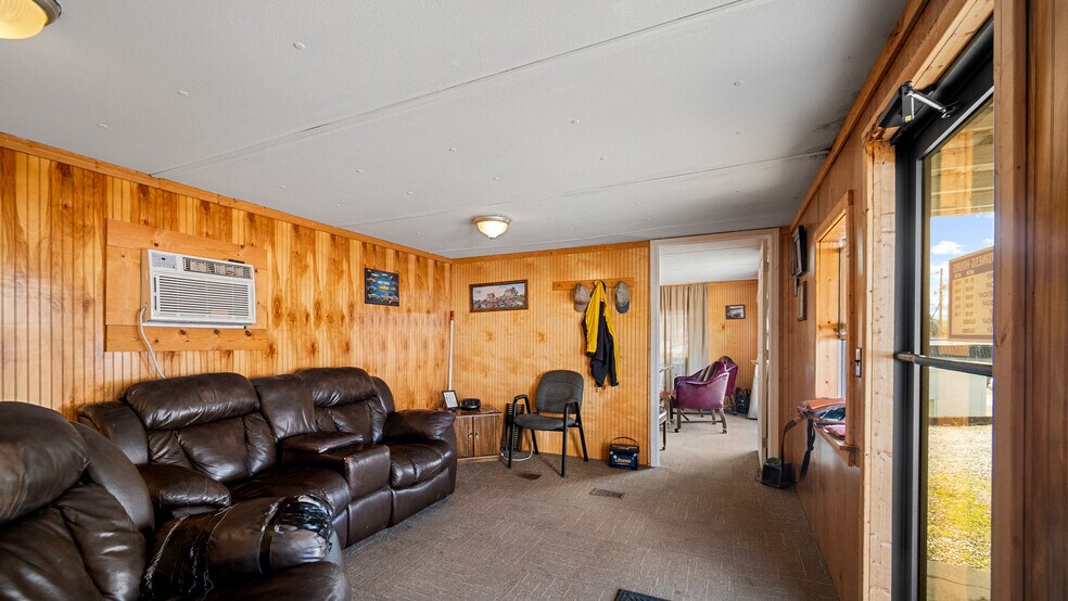 More Photos Of 601 E Main St, West Union Land For Sale