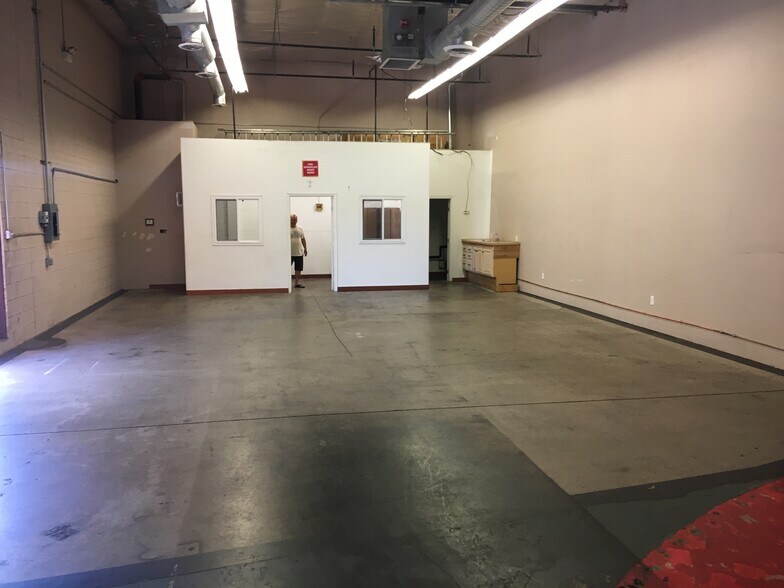 More Photos Of 111 S Dobson Rd, Mesa Unknown For Lease