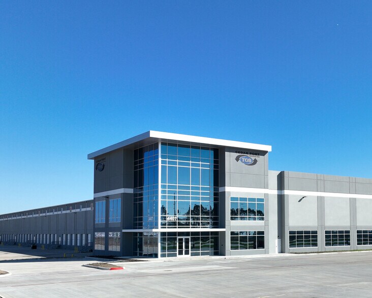 More Photos Of 7505 Fisher Rd, Baytown Unknown For Lease