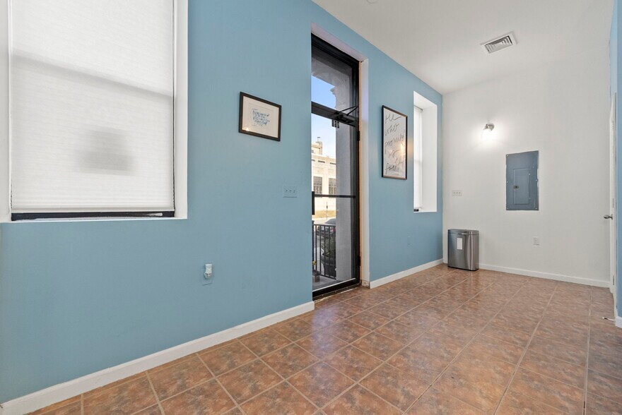 More Photos Of 268-270 Washington Ave, Belleville Office For Lease
