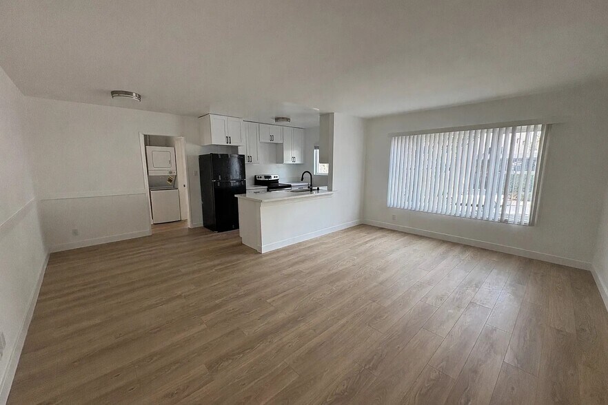 More Photos Of 942 S Burlington Ave, Los Angeles Apartments For Sale