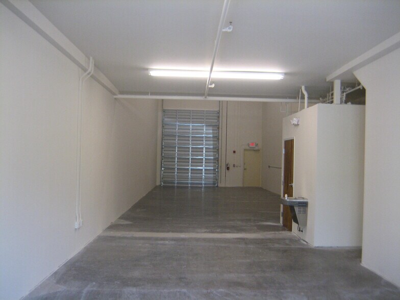 More Photos Of 3677 23rd Ave S, Lake Worth Beach Distribution For Sale