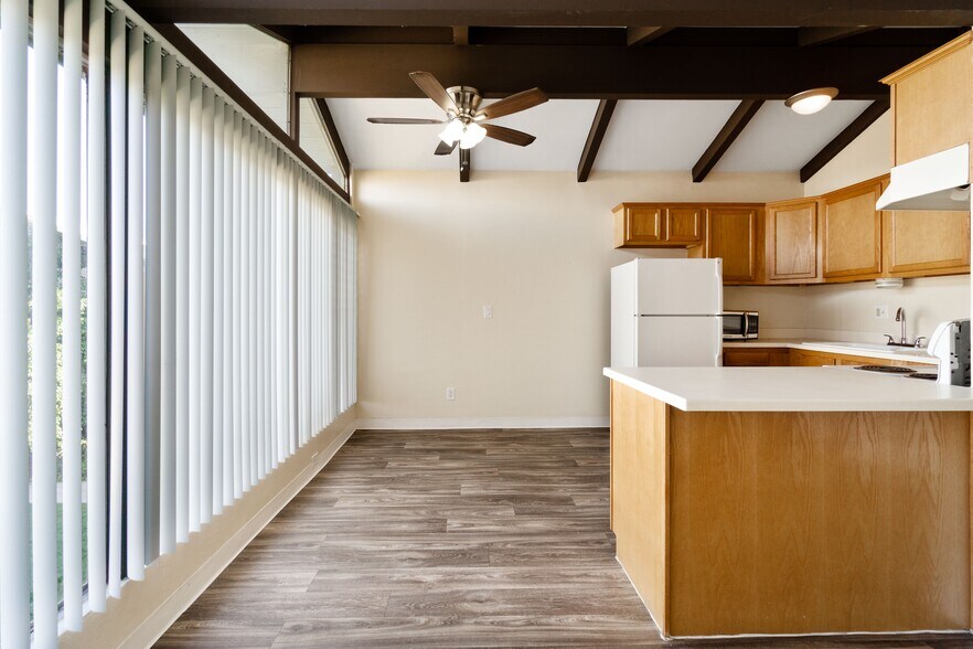 More Photos Of 5055 73rd St, San Diego Apartments For Sale