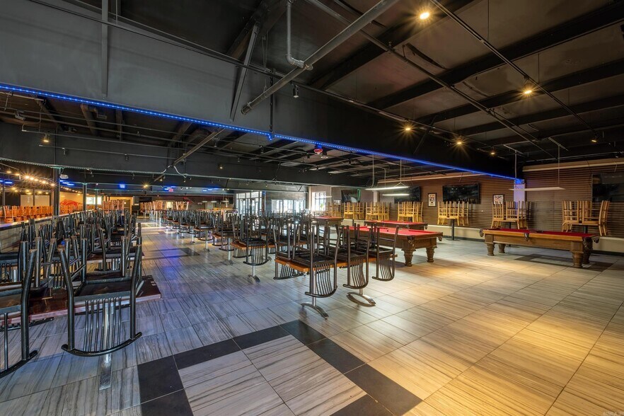 More Photos Of 8624 I 30, Little Rock Restaurant For Sale