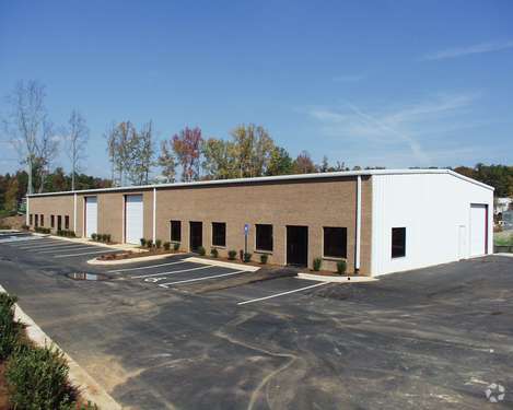 Primary Photo Of 4413 Mendi Ct, Suwanee Warehouse For Lease