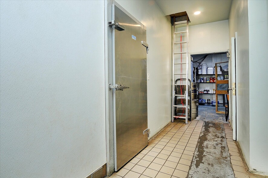 More Photos Of 720 E 50 Hwy, Salida Restaurant For Sale