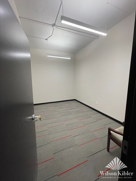 More Photos Of 1545 Sumter St, Columbia Office For Lease