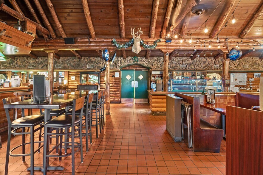 More Photos Of 1302 Monmouth Rd, Mount Holly Storefront Retail Office For Lease