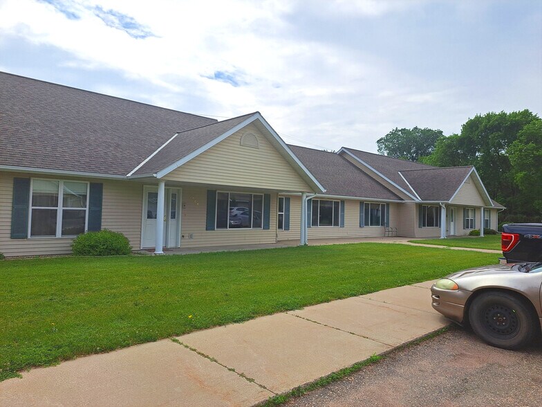 More Photos Of 1806 E Lincoln Ave, Montevideo Apartments For Sale