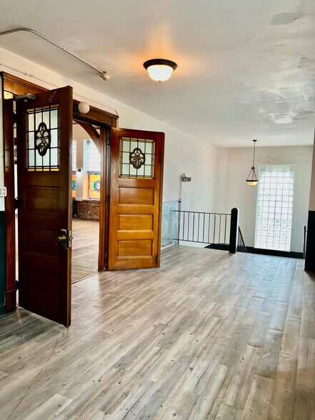 More Photos Of 1548 Reid Ave, Lorain Apartments For Sale
