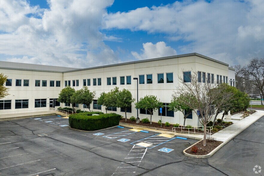 More Photos Of 2101 Arena Blvd, Sacramento Office For Lease