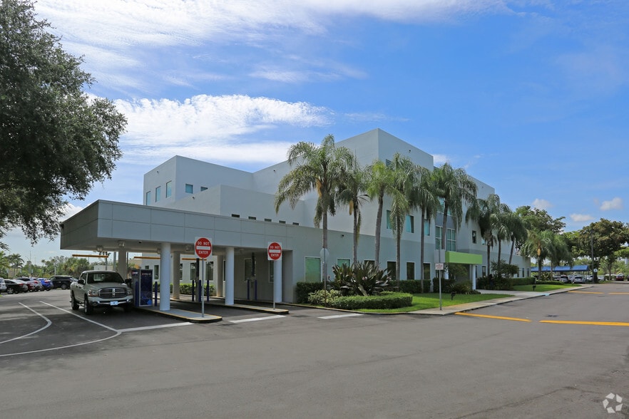 More Photos Of 7900 NW 154th St, Miami Lakes Office For Lease