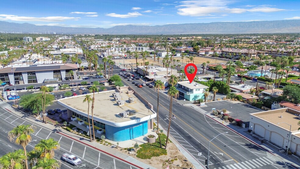 More Photos Of 560-562 S Indian Canyon Dr, Palm Springs Storefront Retail Residential For Lease