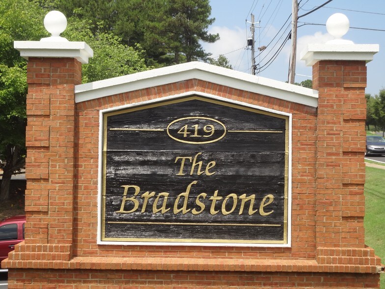 More Photos Of 419 E Crossville Rd, Roswell Medical For Lease