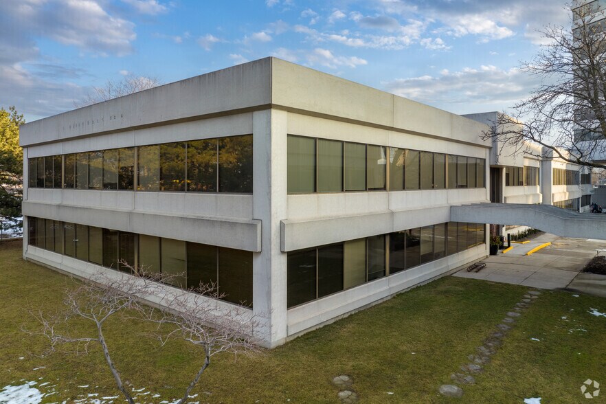 Primary Photo Of 16 Four Seasons Pl, Toronto Office For Lease