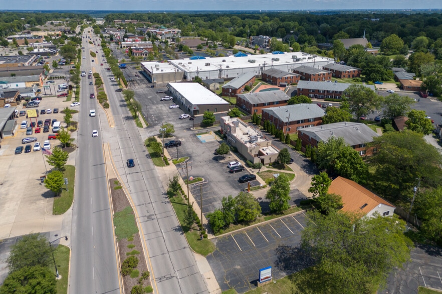 More Photos Of 1089 Sagamore Pky W, West Lafayette Office For Sale