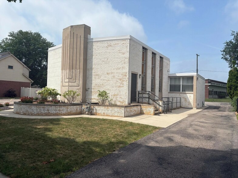More Photos Of 2730 Edsel St, Trenton Religious Facility For Sale