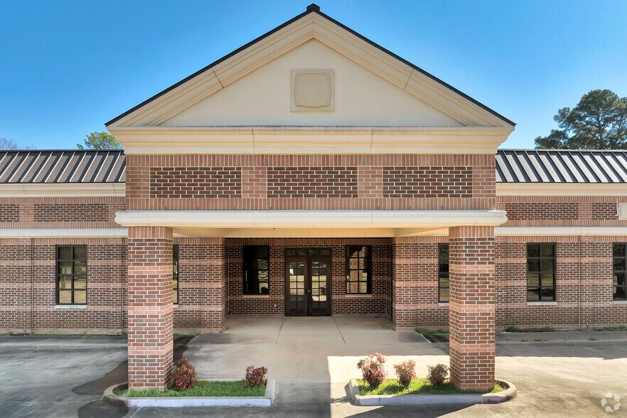 More Photos Of 200 Renaissance Way, Crockett Medical For Sale