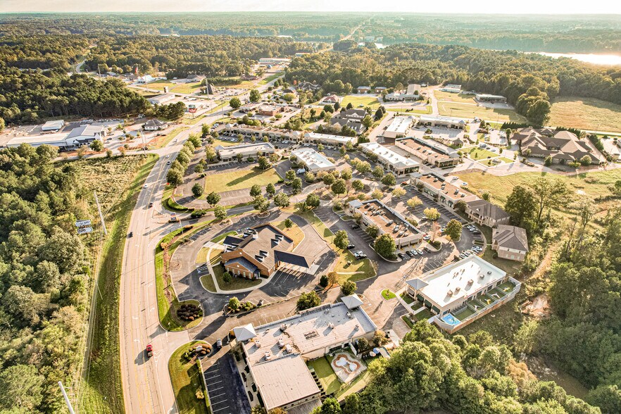 More Photos Of 110 Harmony Crossing, Eatonton Medical For Lease