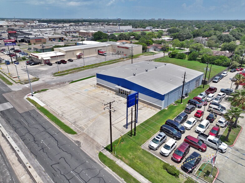 More Photos Of 6130 S Padre Island Dr, Corpus Christi Storefront For Lease