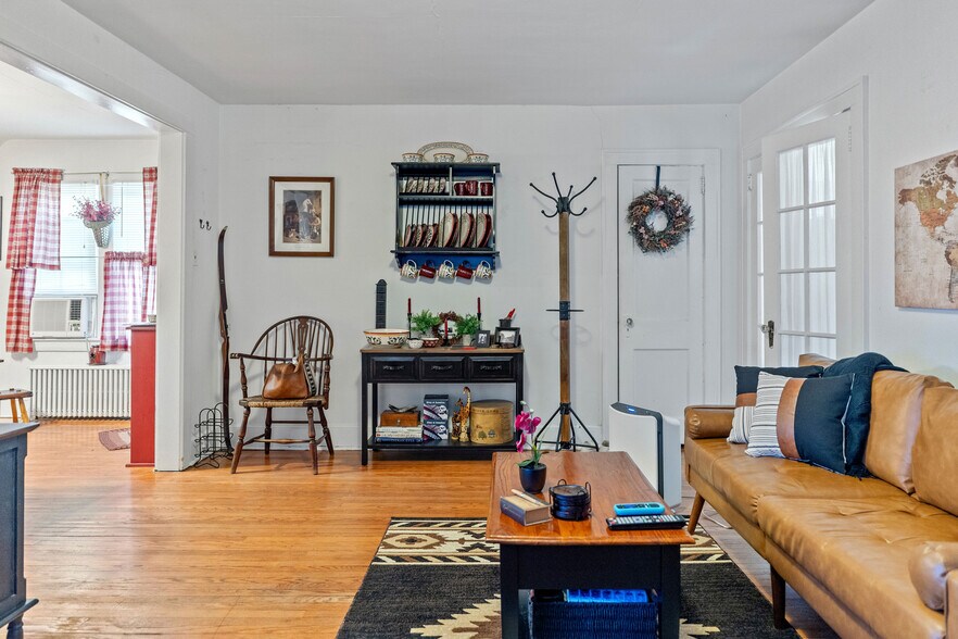 More Photos Of 150 Main St, Johnson City Medical For Sale