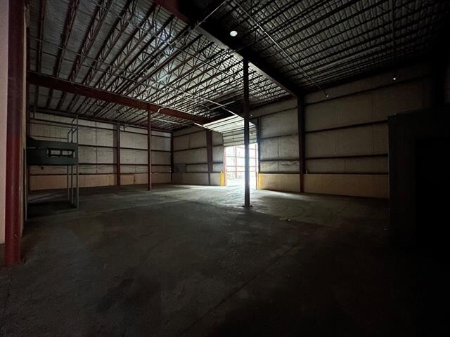 More Photos Of 4425 Pan American Blvd, Laredo Warehouse For Lease