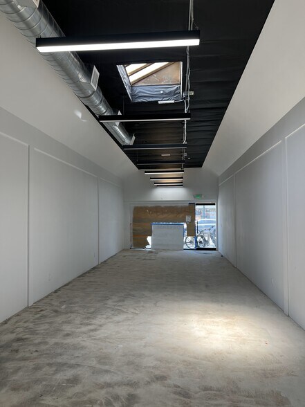 More Photos Of 6227 W 87th St, Los Angeles Storefront For Lease