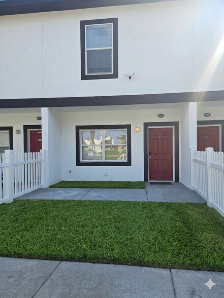 More Photos Of 13610-13612 N 21st St, Tampa Apartments For Sale