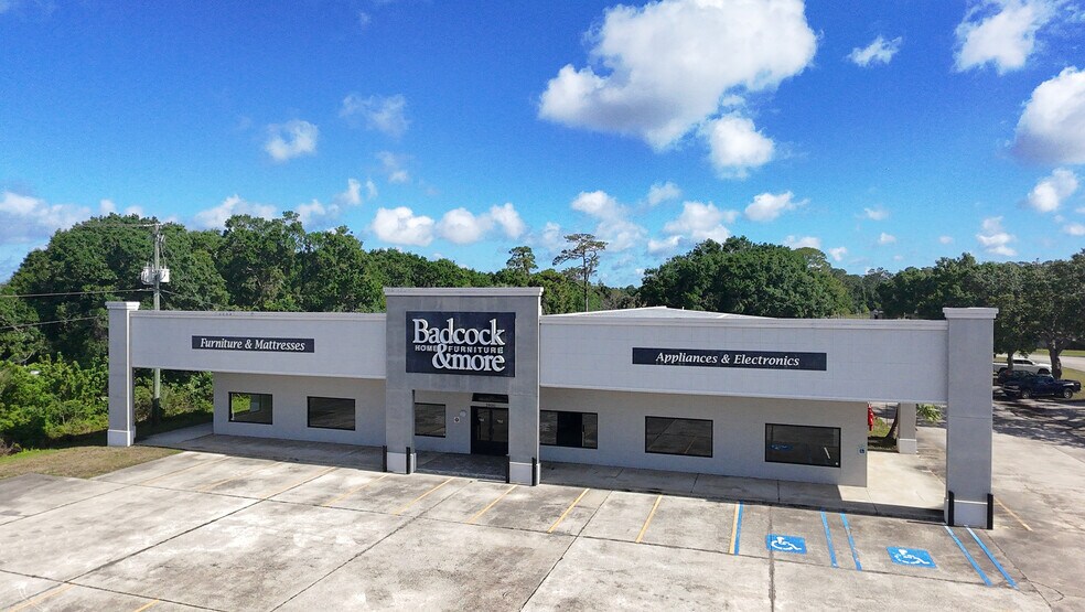 More Photos Of 3800 W New Haven Ave, Melbourne Freestanding For Lease