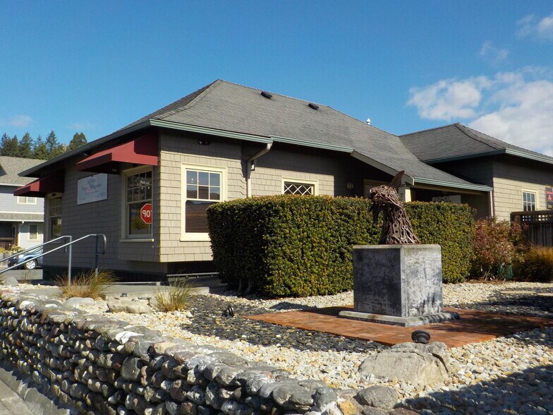 Primary Photo Of 755 12th St, Fortuna Office For Sale
