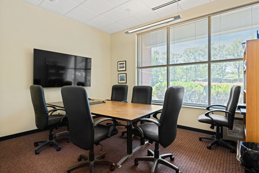 More Photos Of 6300-6310 Chapel Hill Rd, Raleigh Office For Sale