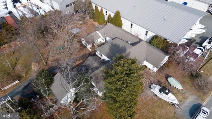 More Photos Of 405 Winchester Creek Rd, Grasonville Warehouse For Lease