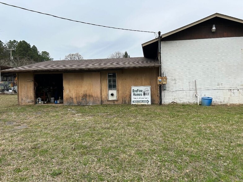 More Photos Of 605 Howard St, Queen City Specialty For Sale