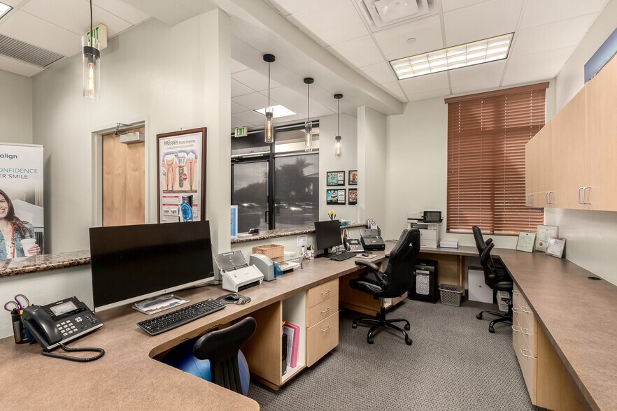 More Photos Of 1355 S Higley Rd, Gilbert Medical For Lease