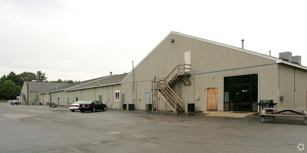 More Photos Of 28 Levesque Dr, Eliot General Retail For Lease