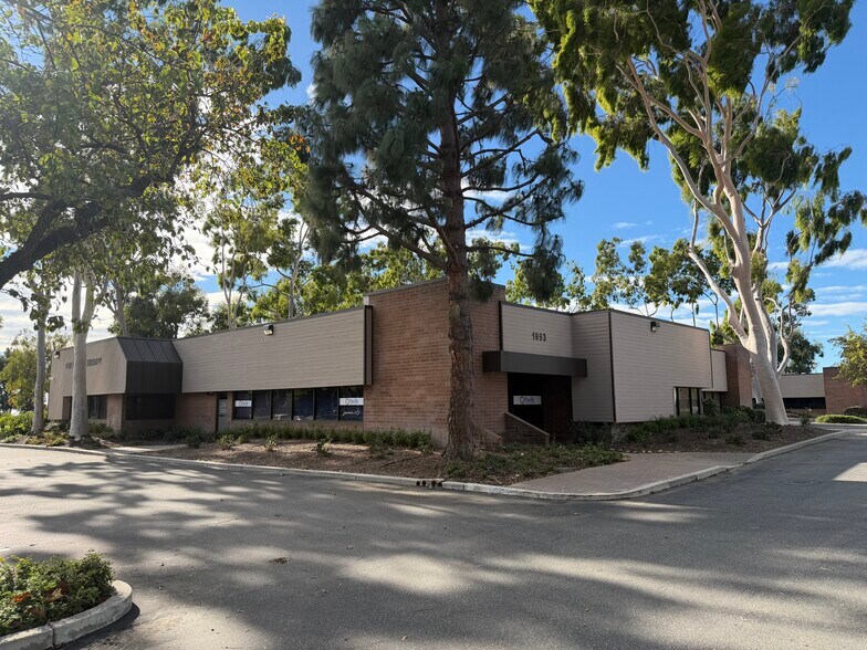 More Photos Of 1881-1893 Knoll Dr, Ventura Office For Sale