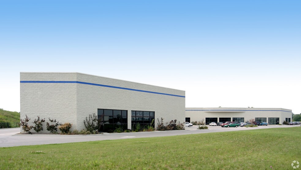 More Photos Of 4444 Decatur Blvd, Indianapolis Light Distribution For Lease