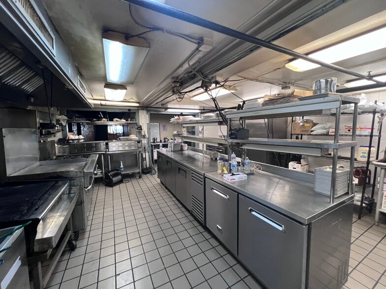 More Photos Of 405 Hay St, Fayetteville Apartments For Lease