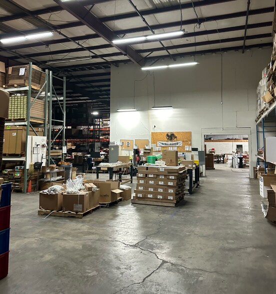 More Photos Of 1000-1008 Kieley Pl, Cincinnati Warehouse For Lease