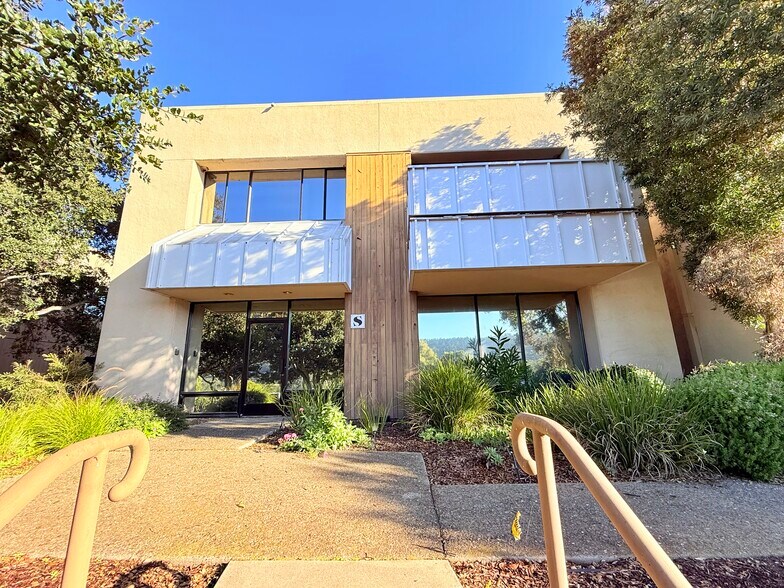 More Photos Of 5 Harris Ct, Monterey Warehouse For Lease